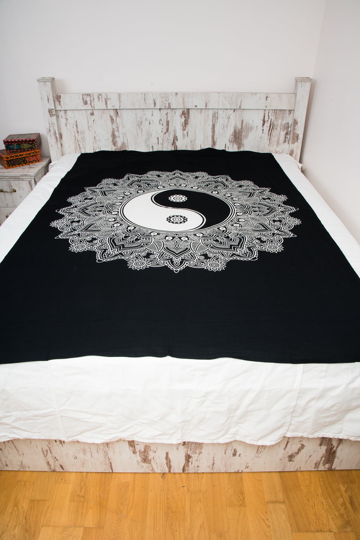 Yin Yang single black blanket(Cuvertura neagra single Yin Yang)200cmX160cm