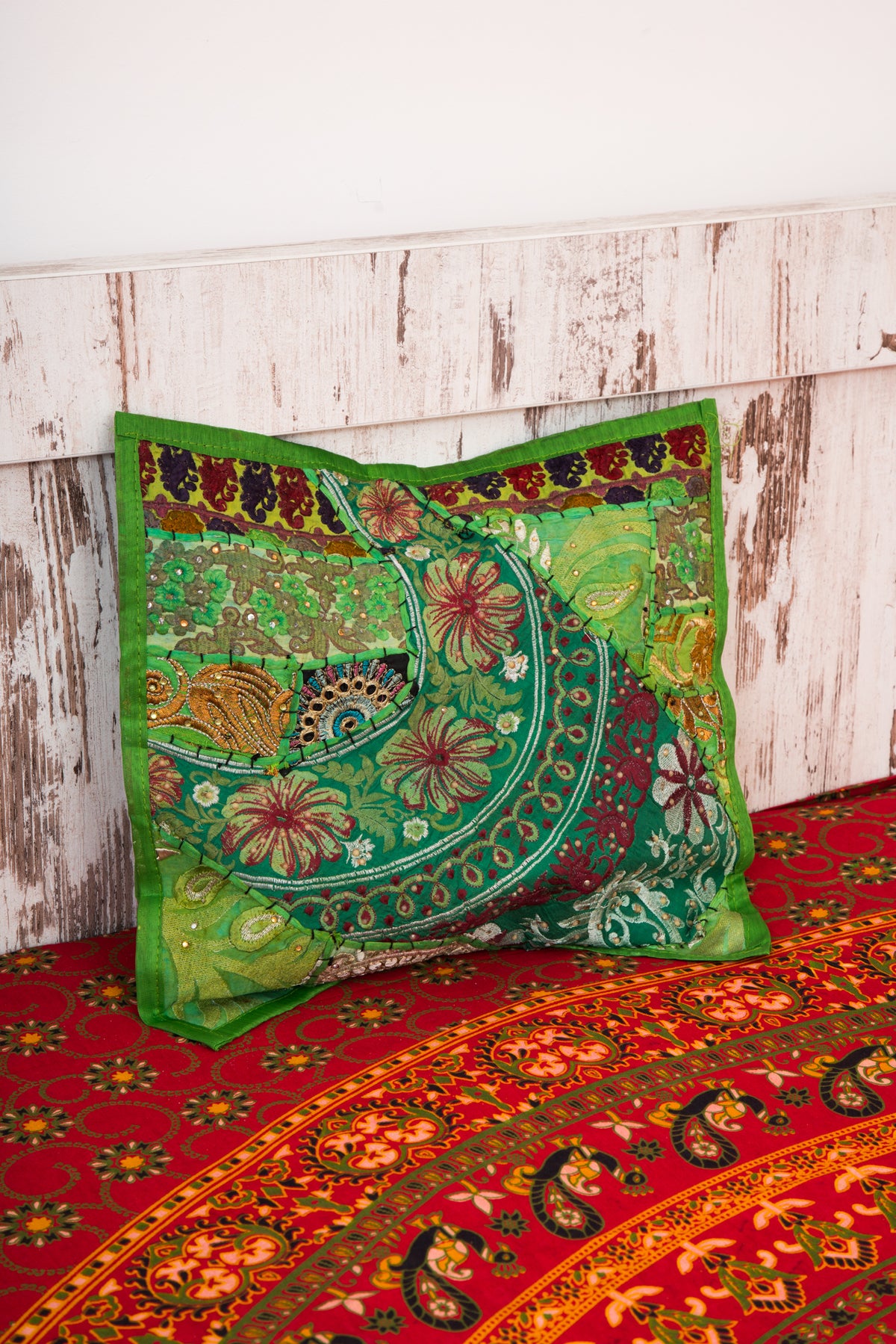 Handmade green pillowcase( Fata de perna verde) 42cmX40cm