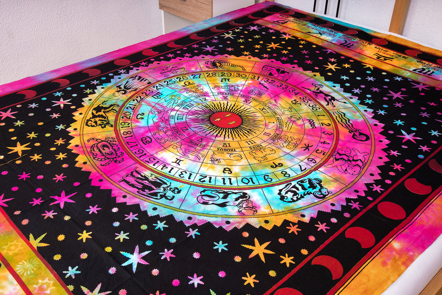 Multicolored blanket with Astrological print(Cuvertura muticolora cu print Astrologic)200cmX160cm