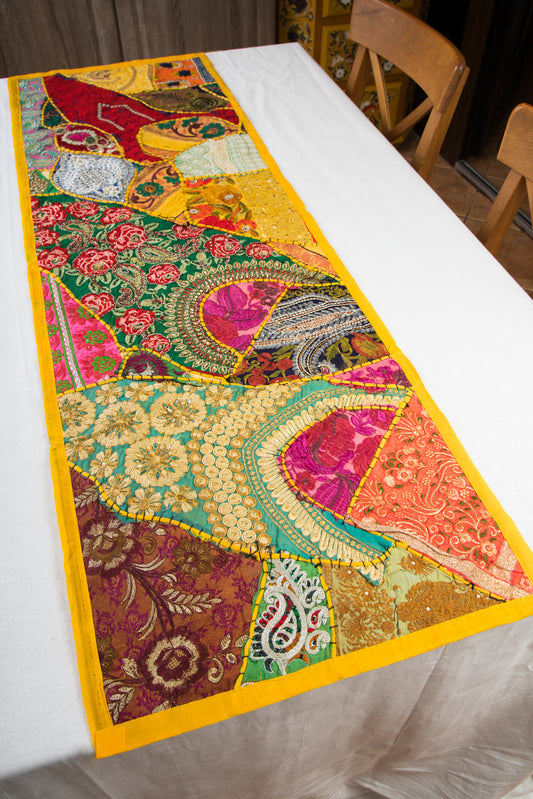 Handmade yellow Table Runner( Fata de masa lucrata manual )150cmX50cm